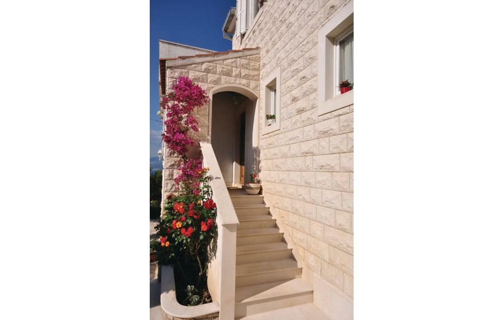 Apartments Petranic Supetar Exterior photo