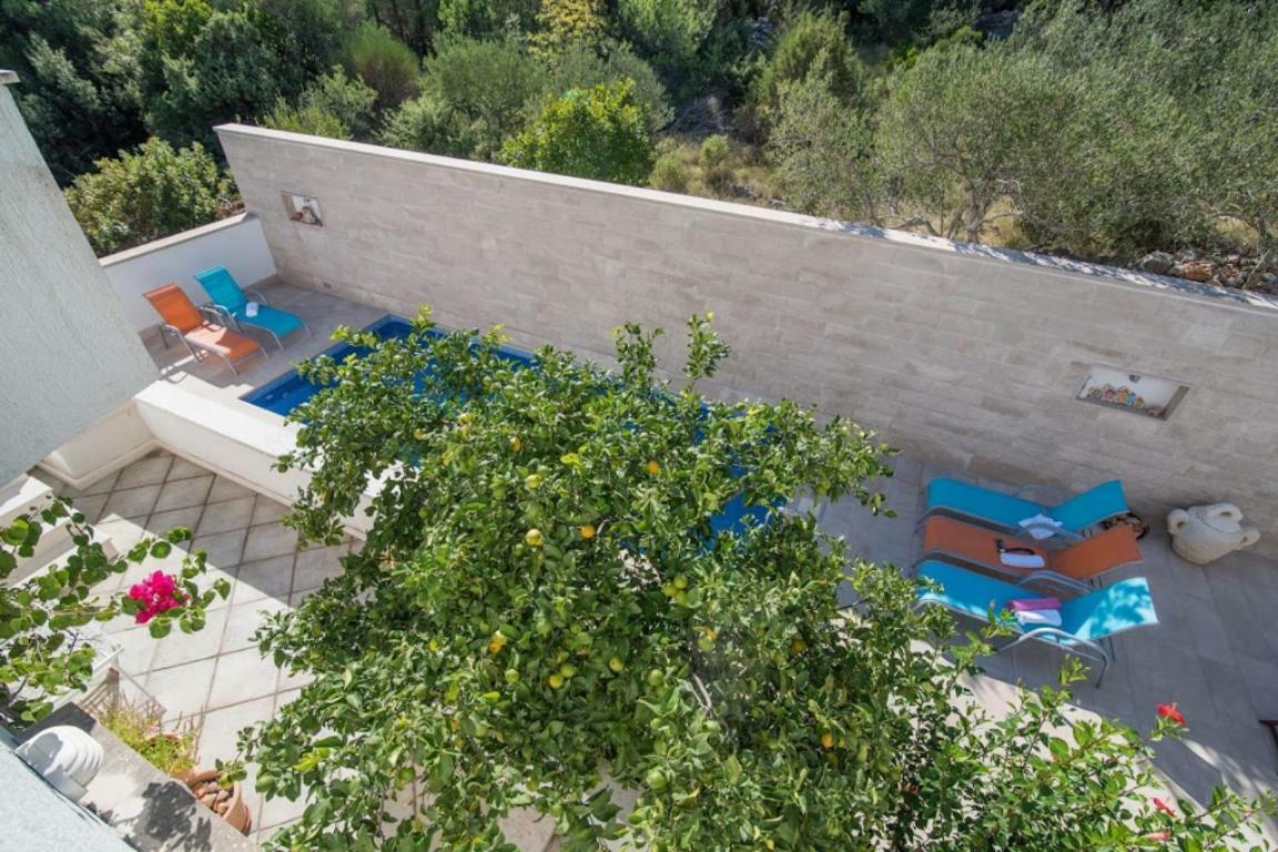 Apartments Petranic Supetar Exterior photo